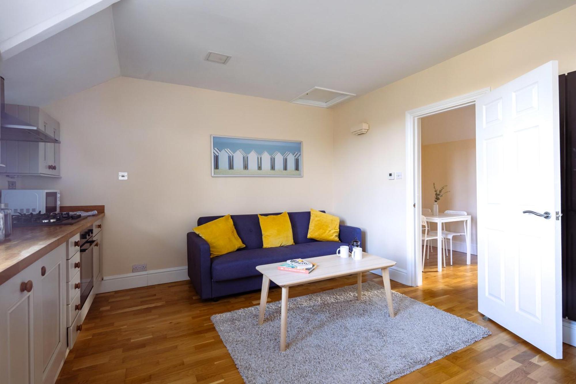 Guildford Station With Parking Apartment Bagian luar foto