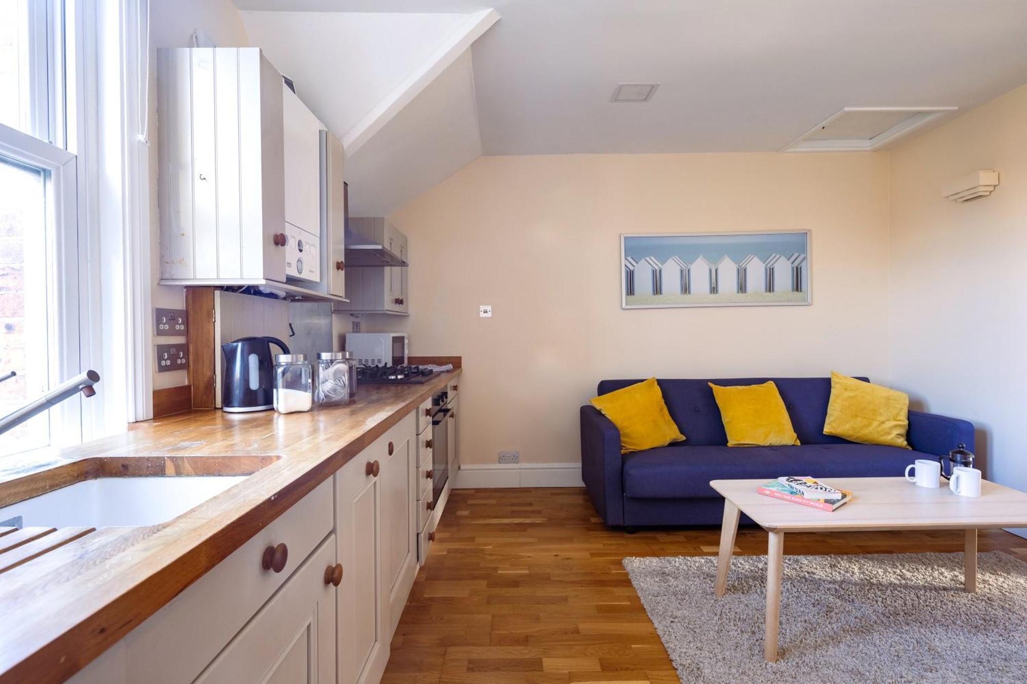 Guildford Station With Parking Apartment Bagian luar foto